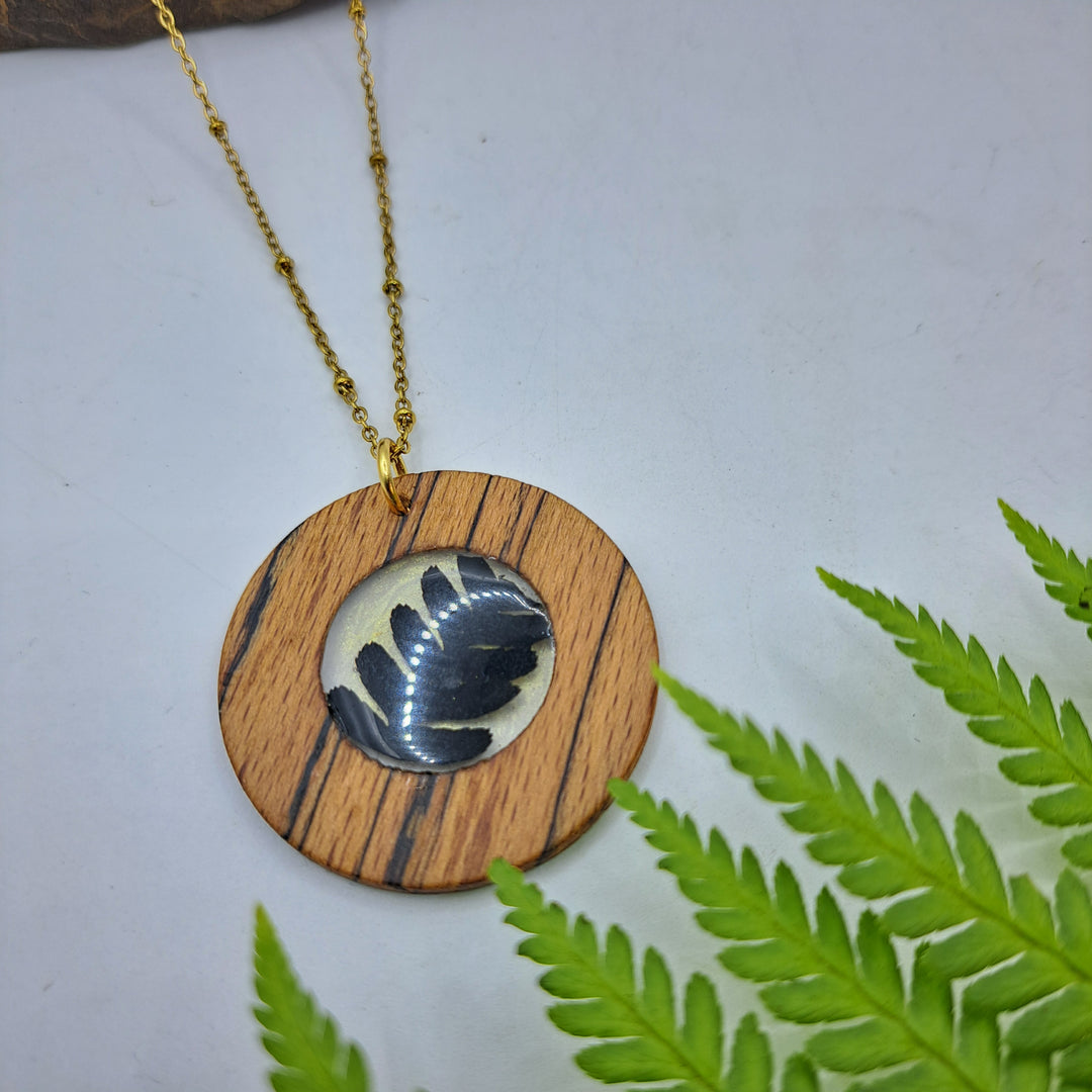 Kette "Farnliebe"